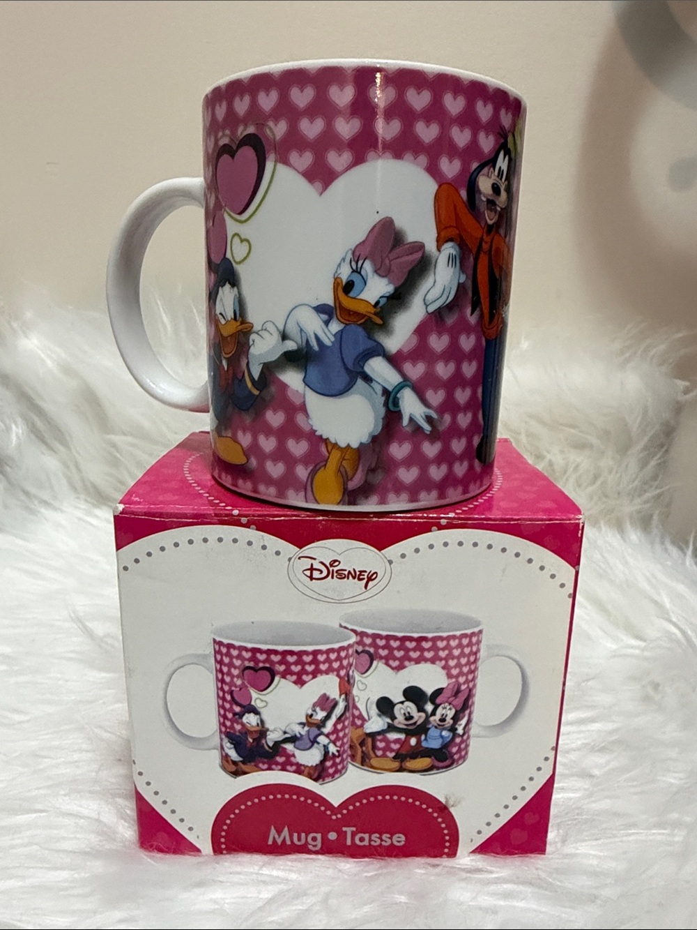 Disney Pink Daisy Duck & Friends Heart Ceramic Mug 2010